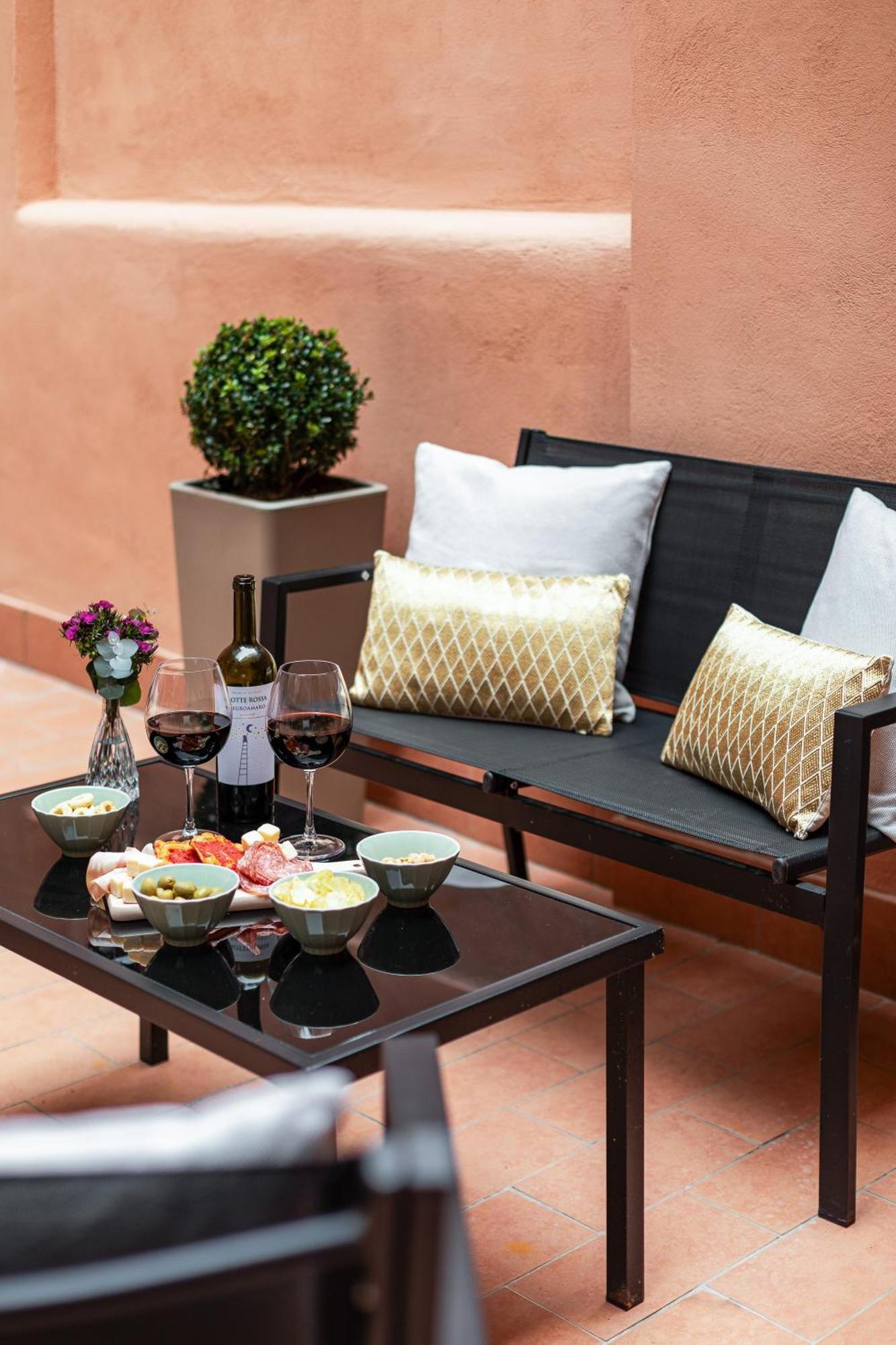 Leopardo Boutique Apartment In Trastevere Rzym Zewnętrze zdjęcie